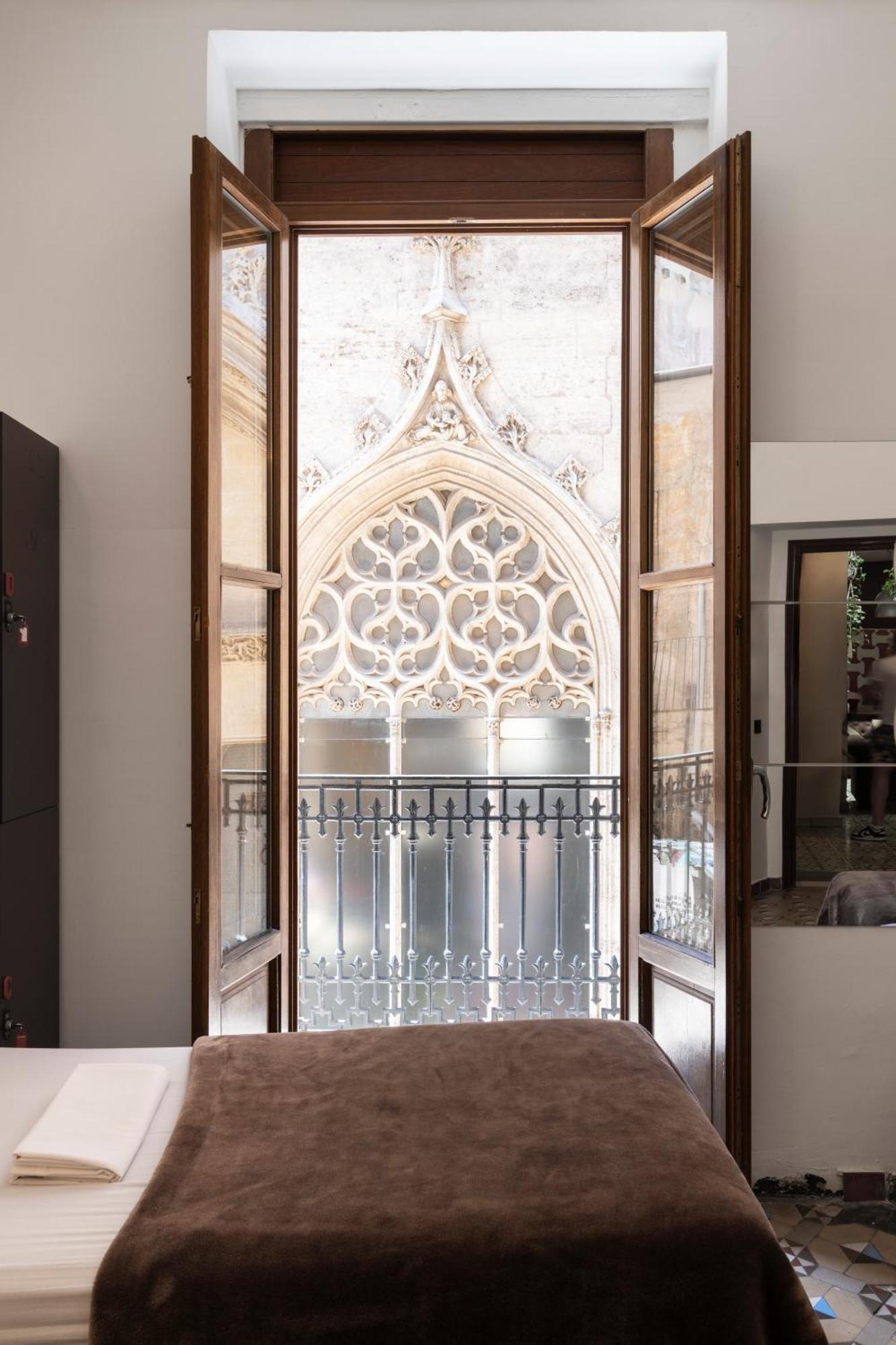 Home Youth Hostel By Feetup Hostels Valencia Exterior foto