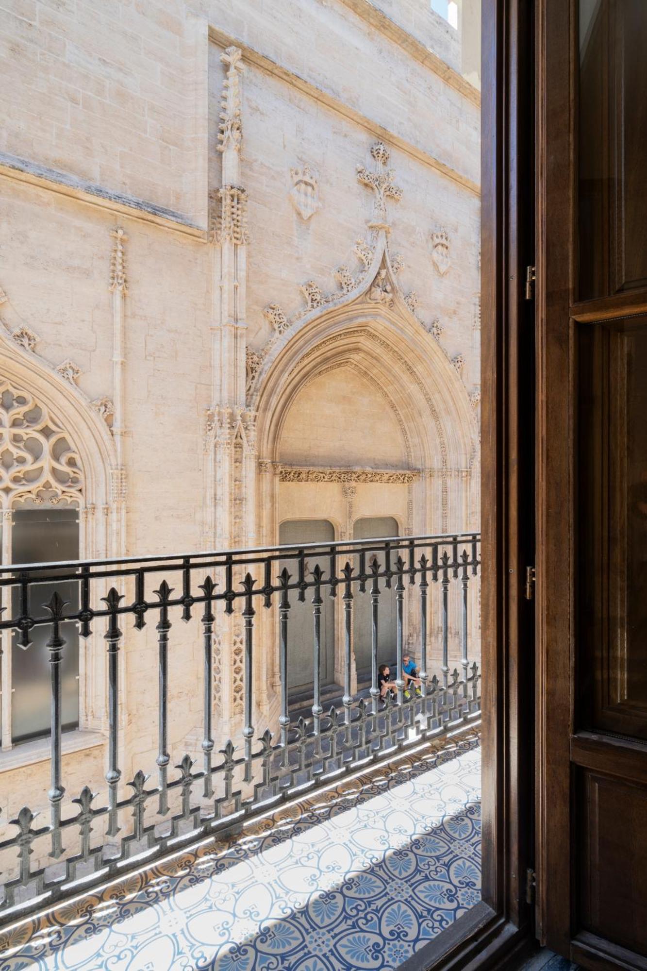 Home Youth Hostel By Feetup Hostels Valencia Exterior foto