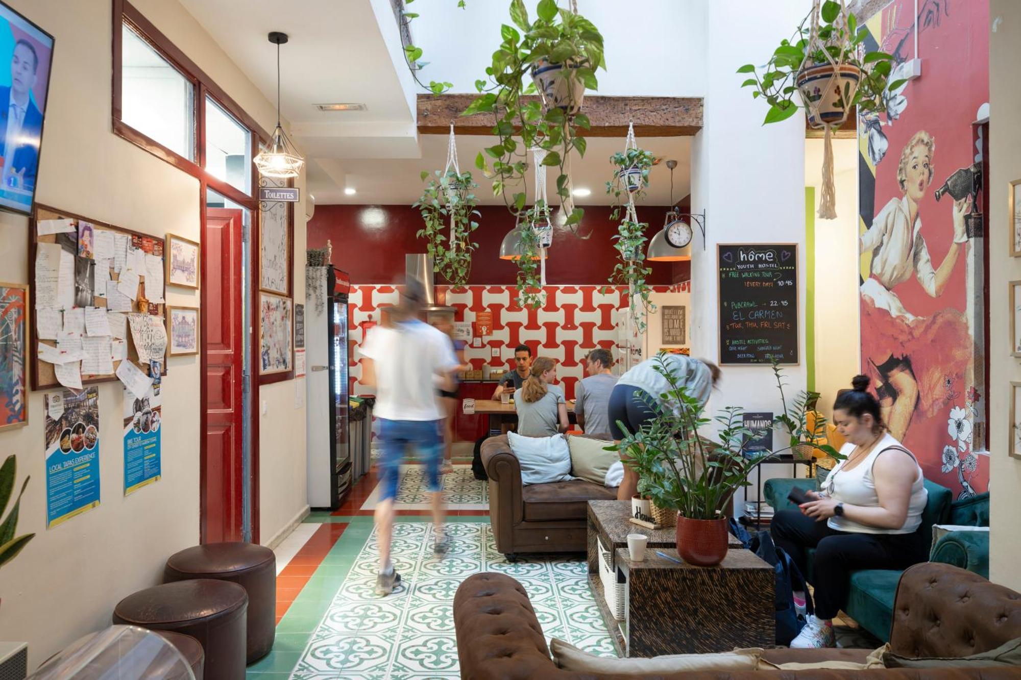 Home Youth Hostel By Feetup Hostels Valencia Exterior foto
